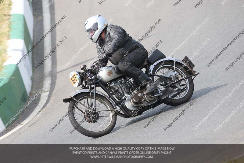 Vintage motorcycle club;eventdigitalimages;mallory park;mallory park trackday photographs;no limits trackdays;peter wileman photography;trackday digital images;trackday photos;vmcc festival 1000 bikes photographs