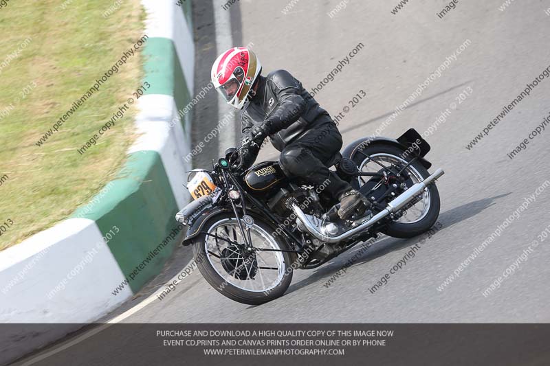 Vintage motorcycle club;eventdigitalimages;mallory park;mallory park trackday photographs;no limits trackdays;peter wileman photography;trackday digital images;trackday photos;vmcc festival 1000 bikes photographs