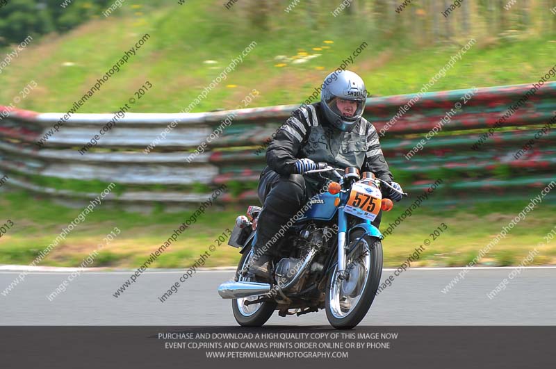 Vintage motorcycle club;eventdigitalimages;mallory park;mallory park trackday photographs;no limits trackdays;peter wileman photography;trackday digital images;trackday photos;vmcc festival 1000 bikes photographs