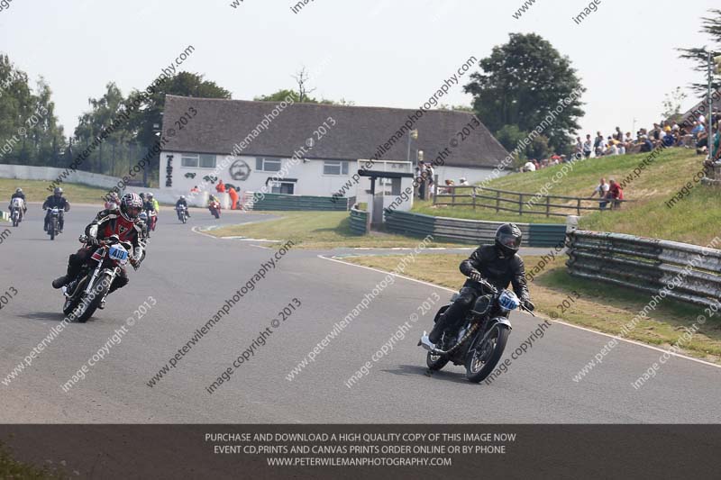 Vintage motorcycle club;eventdigitalimages;mallory park;mallory park trackday photographs;no limits trackdays;peter wileman photography;trackday digital images;trackday photos;vmcc festival 1000 bikes photographs