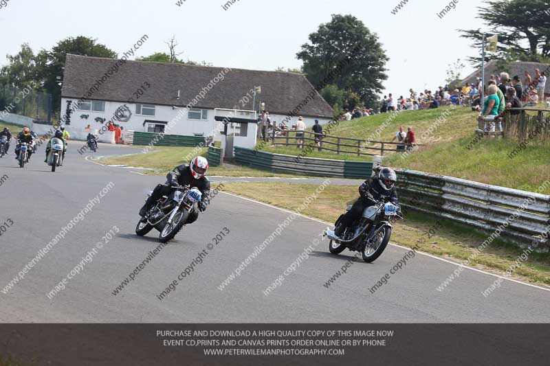 Vintage motorcycle club;eventdigitalimages;mallory park;mallory park trackday photographs;no limits trackdays;peter wileman photography;trackday digital images;trackday photos;vmcc festival 1000 bikes photographs