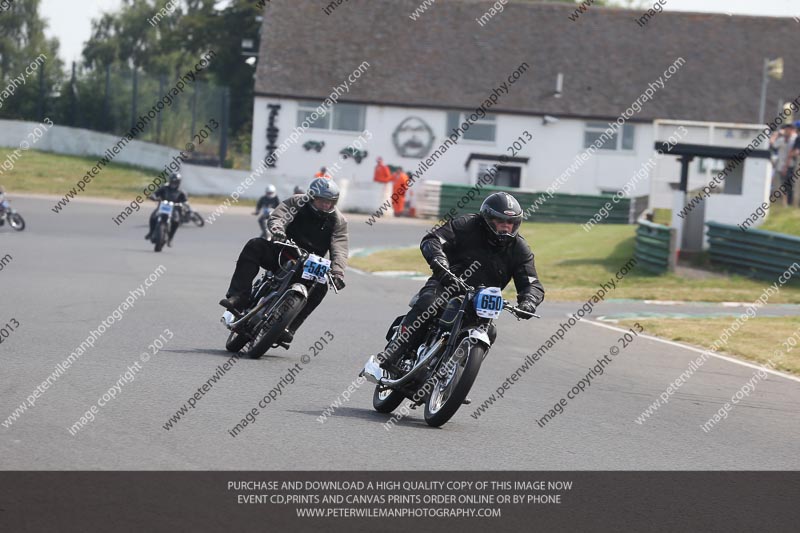 Vintage motorcycle club;eventdigitalimages;mallory park;mallory park trackday photographs;no limits trackdays;peter wileman photography;trackday digital images;trackday photos;vmcc festival 1000 bikes photographs