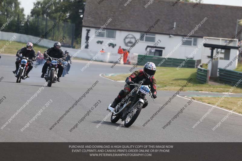 Vintage motorcycle club;eventdigitalimages;mallory park;mallory park trackday photographs;no limits trackdays;peter wileman photography;trackday digital images;trackday photos;vmcc festival 1000 bikes photographs