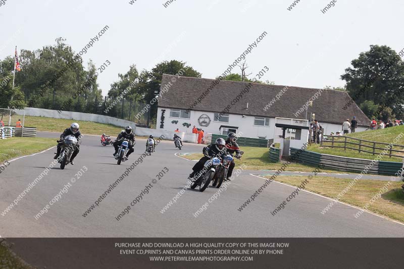 Vintage motorcycle club;eventdigitalimages;mallory park;mallory park trackday photographs;no limits trackdays;peter wileman photography;trackday digital images;trackday photos;vmcc festival 1000 bikes photographs