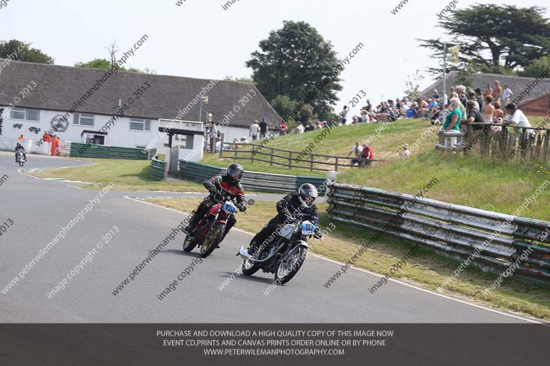 Vintage motorcycle club;eventdigitalimages;mallory park;mallory park trackday photographs;no limits trackdays;peter wileman photography;trackday digital images;trackday photos;vmcc festival 1000 bikes photographs