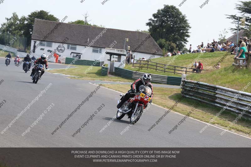 Vintage motorcycle club;eventdigitalimages;mallory park;mallory park trackday photographs;no limits trackdays;peter wileman photography;trackday digital images;trackday photos;vmcc festival 1000 bikes photographs