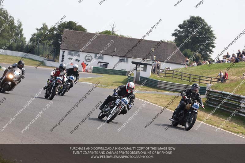 Vintage motorcycle club;eventdigitalimages;mallory park;mallory park trackday photographs;no limits trackdays;peter wileman photography;trackday digital images;trackday photos;vmcc festival 1000 bikes photographs