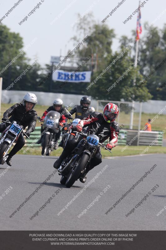 Vintage motorcycle club;eventdigitalimages;mallory park;mallory park trackday photographs;no limits trackdays;peter wileman photography;trackday digital images;trackday photos;vmcc festival 1000 bikes photographs