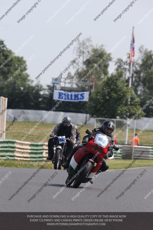 Vintage motorcycle club;eventdigitalimages;mallory park;mallory park trackday photographs;no limits trackdays;peter wileman photography;trackday digital images;trackday photos;vmcc festival 1000 bikes photographs