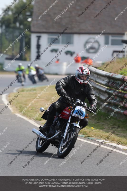 Vintage motorcycle club;eventdigitalimages;mallory park;mallory park trackday photographs;no limits trackdays;peter wileman photography;trackday digital images;trackday photos;vmcc festival 1000 bikes photographs