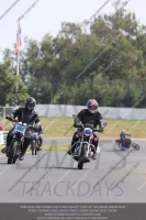 Vintage-motorcycle-club;eventdigitalimages;mallory-park;mallory-park-trackday-photographs;no-limits-trackdays;peter-wileman-photography;trackday-digital-images;trackday-photos;vmcc-festival-1000-bikes-photographs