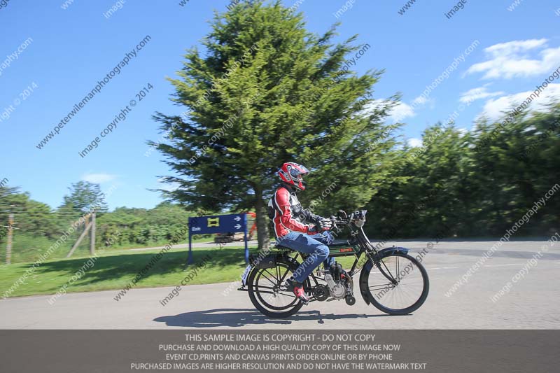 Vintage motorcycle club;eventdigitalimages;mallory park;no limits trackdays;peter wileman photography;photographs;trackday digital images;trackday photos;vmcc banbury run