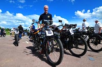 Vintage-motorcycle-club;eventdigitalimages;mallory-park;no-limits-trackdays;peter-wileman-photography;photographs;trackday-digital-images;trackday-photos;vmcc-banbury-run