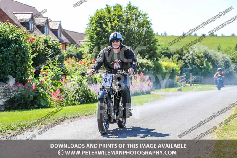 Vintage motorcycle club;eventdigitalimages;mallory park;no limits trackdays;peter wileman photography;photographs;trackday digital images;trackday photos;vmcc banbury run