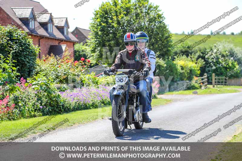 Vintage motorcycle club;eventdigitalimages;mallory park;no limits trackdays;peter wileman photography;photographs;trackday digital images;trackday photos;vmcc banbury run