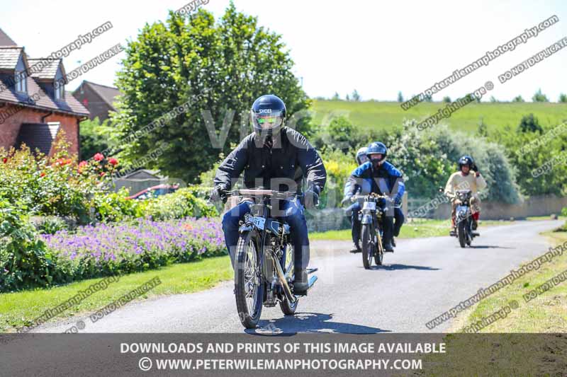 Vintage motorcycle club;eventdigitalimages;mallory park;no limits trackdays;peter wileman photography;photographs;trackday digital images;trackday photos;vmcc banbury run