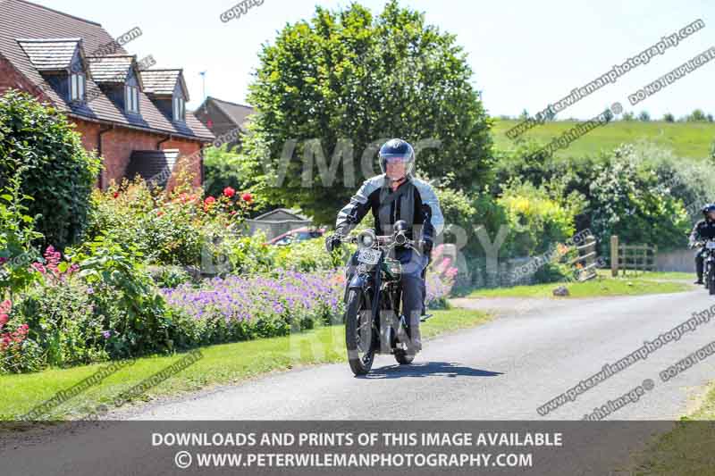 Vintage motorcycle club;eventdigitalimages;mallory park;no limits trackdays;peter wileman photography;photographs;trackday digital images;trackday photos;vmcc banbury run