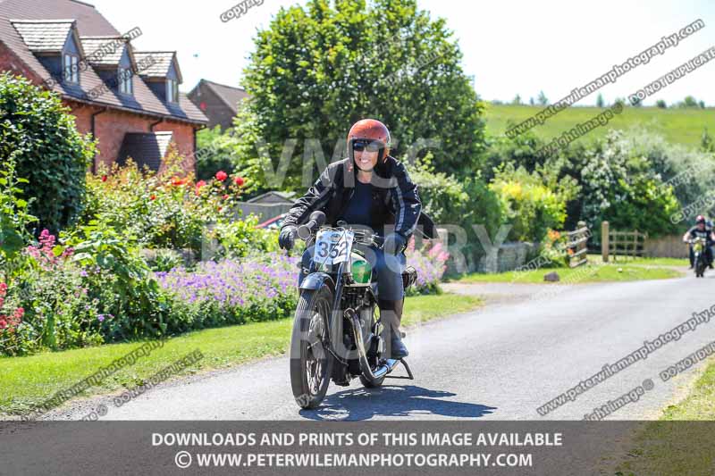 Vintage motorcycle club;eventdigitalimages;mallory park;no limits trackdays;peter wileman photography;photographs;trackday digital images;trackday photos;vmcc banbury run