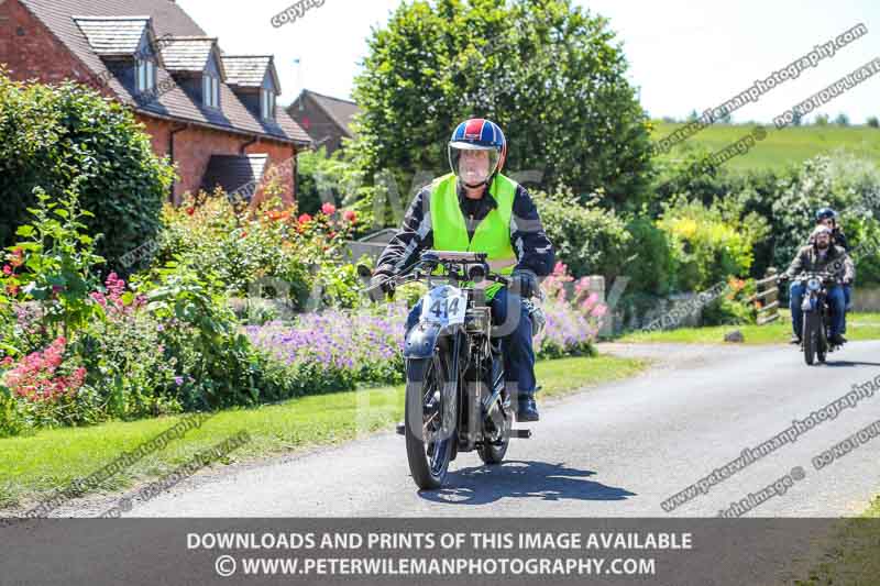 Vintage motorcycle club;eventdigitalimages;mallory park;no limits trackdays;peter wileman photography;photographs;trackday digital images;trackday photos;vmcc banbury run