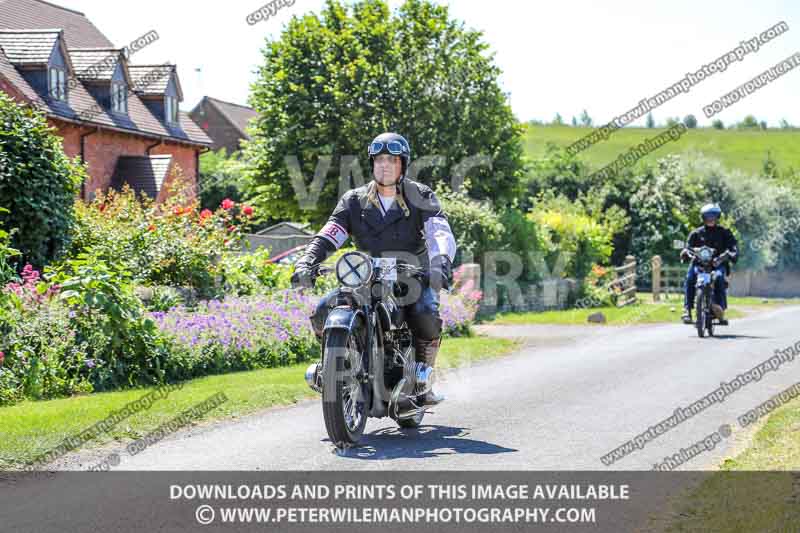 Vintage motorcycle club;eventdigitalimages;mallory park;no limits trackdays;peter wileman photography;photographs;trackday digital images;trackday photos;vmcc banbury run