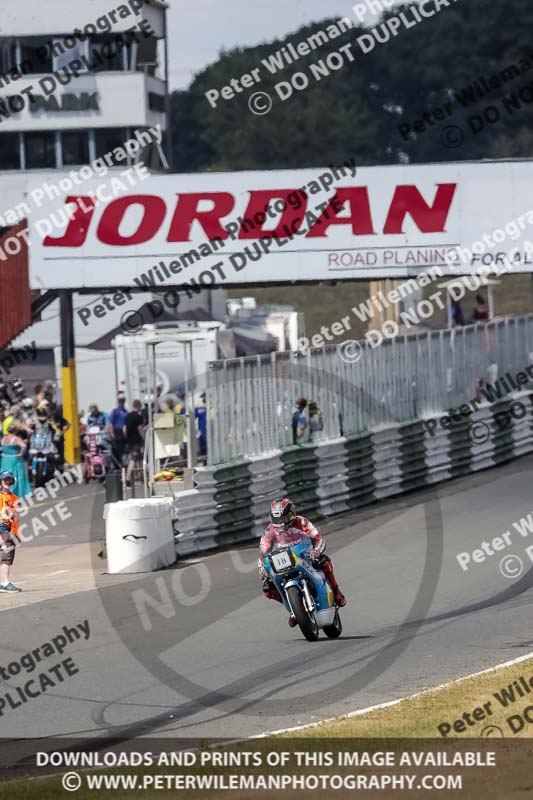 Vintage motorcycle club;eventdigitalimages;mallory park;mallory park trackday photographs;no limits trackdays;peter wileman photography;trackday digital images;trackday photos;vmcc festival 1000 bikes photographs