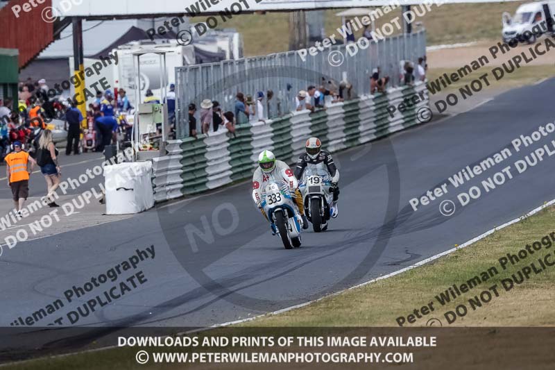 Vintage motorcycle club;eventdigitalimages;mallory park;mallory park trackday photographs;no limits trackdays;peter wileman photography;trackday digital images;trackday photos;vmcc festival 1000 bikes photographs