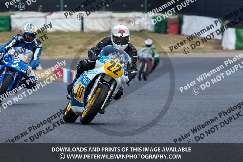 Vintage motorcycle club;eventdigitalimages;mallory park;mallory park trackday photographs;no limits trackdays;peter wileman photography;trackday digital images;trackday photos;vmcc festival 1000 bikes photographs