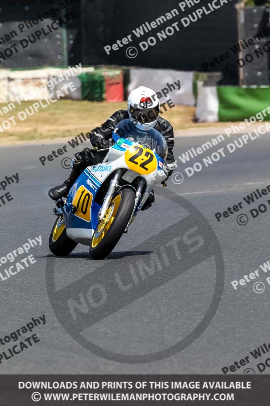 Vintage motorcycle club;eventdigitalimages;mallory park;mallory park trackday photographs;no limits trackdays;peter wileman photography;trackday digital images;trackday photos;vmcc festival 1000 bikes photographs