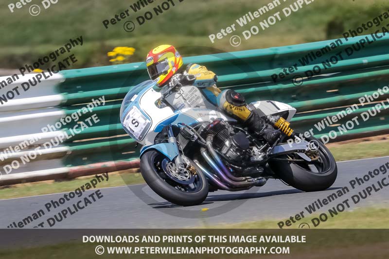 Vintage motorcycle club;eventdigitalimages;mallory park;mallory park trackday photographs;no limits trackdays;peter wileman photography;trackday digital images;trackday photos;vmcc festival 1000 bikes photographs