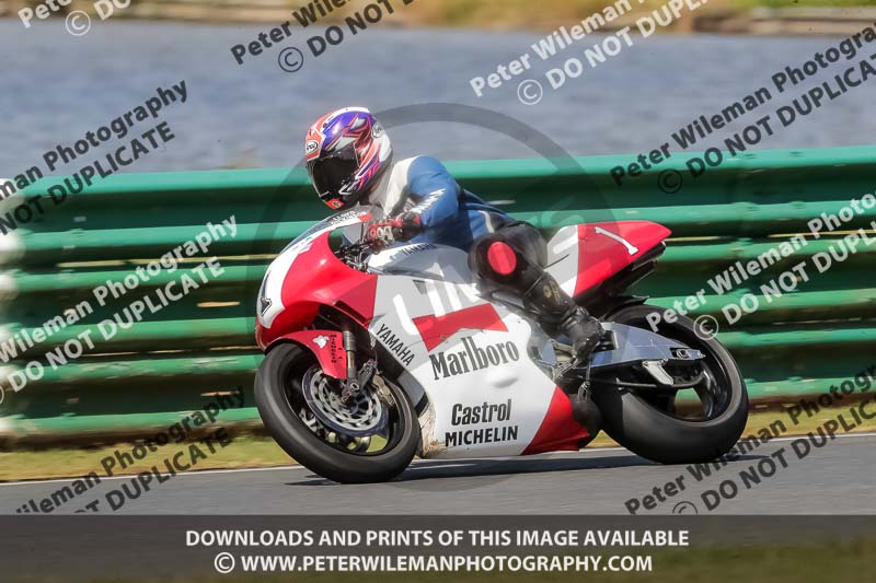 Vintage motorcycle club;eventdigitalimages;mallory park;mallory park trackday photographs;no limits trackdays;peter wileman photography;trackday digital images;trackday photos;vmcc festival 1000 bikes photographs