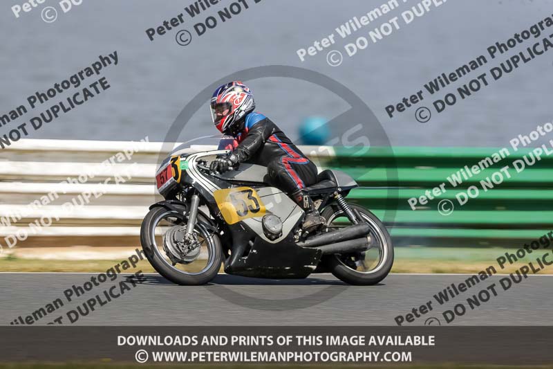 Vintage motorcycle club;eventdigitalimages;mallory park;mallory park trackday photographs;no limits trackdays;peter wileman photography;trackday digital images;trackday photos;vmcc festival 1000 bikes photographs