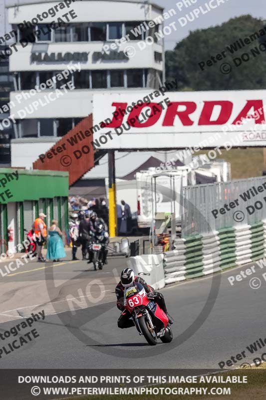 Vintage motorcycle club;eventdigitalimages;mallory park;mallory park trackday photographs;no limits trackdays;peter wileman photography;trackday digital images;trackday photos;vmcc festival 1000 bikes photographs