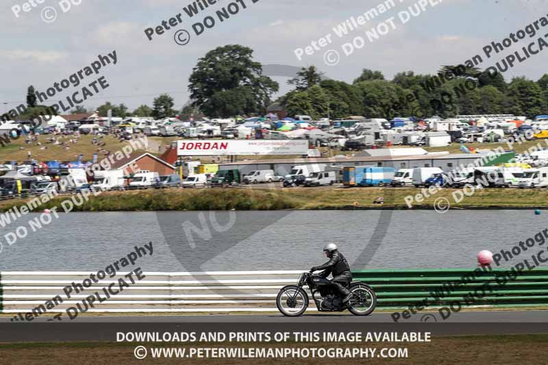 Vintage motorcycle club;eventdigitalimages;mallory park;mallory park trackday photographs;no limits trackdays;peter wileman photography;trackday digital images;trackday photos;vmcc festival 1000 bikes photographs