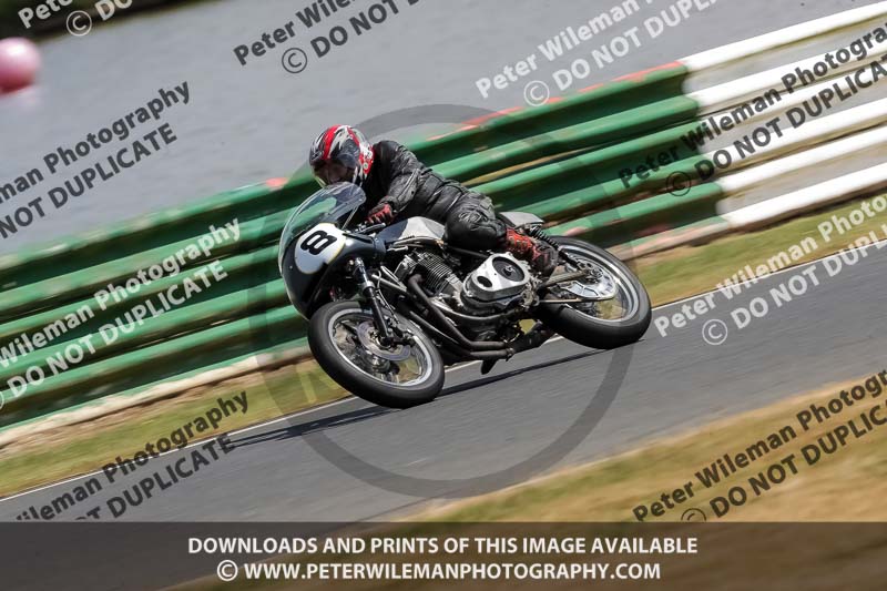 Vintage motorcycle club;eventdigitalimages;mallory park;mallory park trackday photographs;no limits trackdays;peter wileman photography;trackday digital images;trackday photos;vmcc festival 1000 bikes photographs