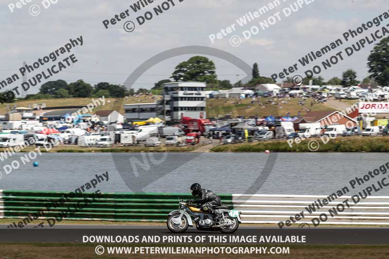 Vintage motorcycle club;eventdigitalimages;mallory park;mallory park trackday photographs;no limits trackdays;peter wileman photography;trackday digital images;trackday photos;vmcc festival 1000 bikes photographs