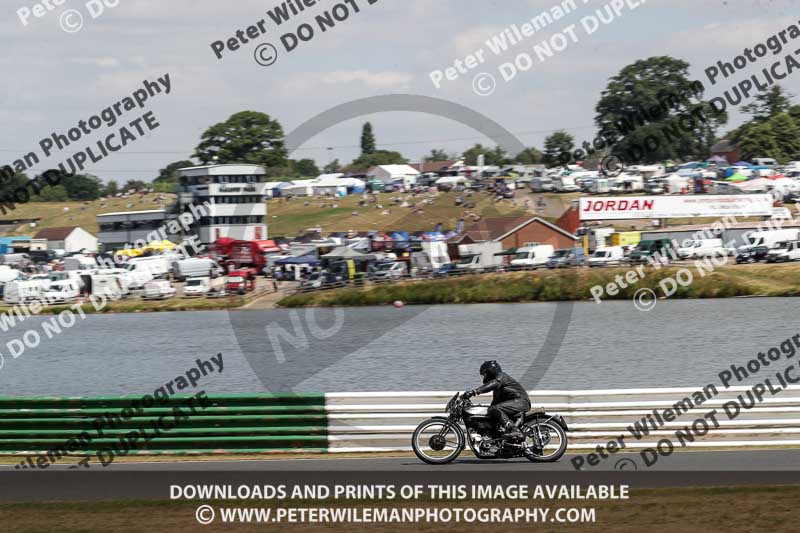 Vintage motorcycle club;eventdigitalimages;mallory park;mallory park trackday photographs;no limits trackdays;peter wileman photography;trackday digital images;trackday photos;vmcc festival 1000 bikes photographs