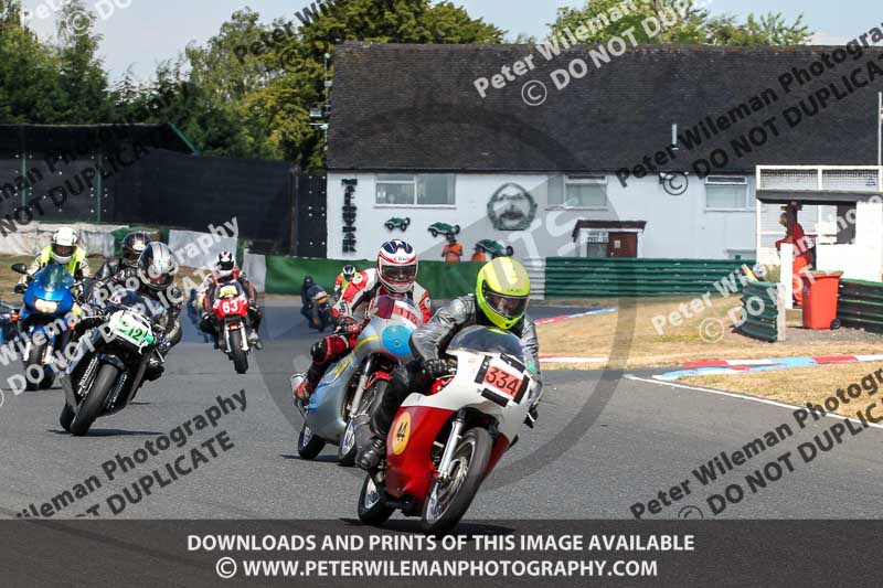 Vintage motorcycle club;eventdigitalimages;mallory park;mallory park trackday photographs;no limits trackdays;peter wileman photography;trackday digital images;trackday photos;vmcc festival 1000 bikes photographs