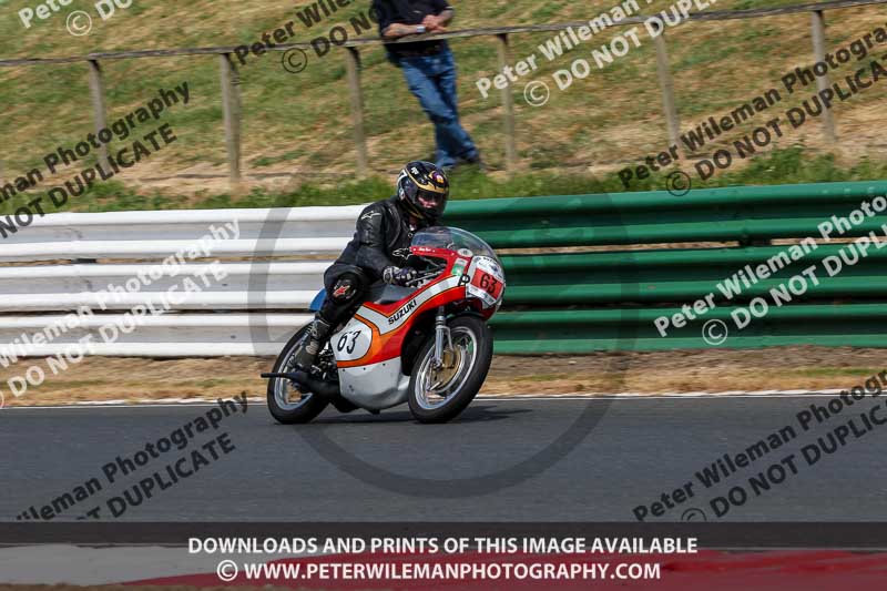 Vintage motorcycle club;eventdigitalimages;mallory park;mallory park trackday photographs;no limits trackdays;peter wileman photography;trackday digital images;trackday photos;vmcc festival 1000 bikes photographs