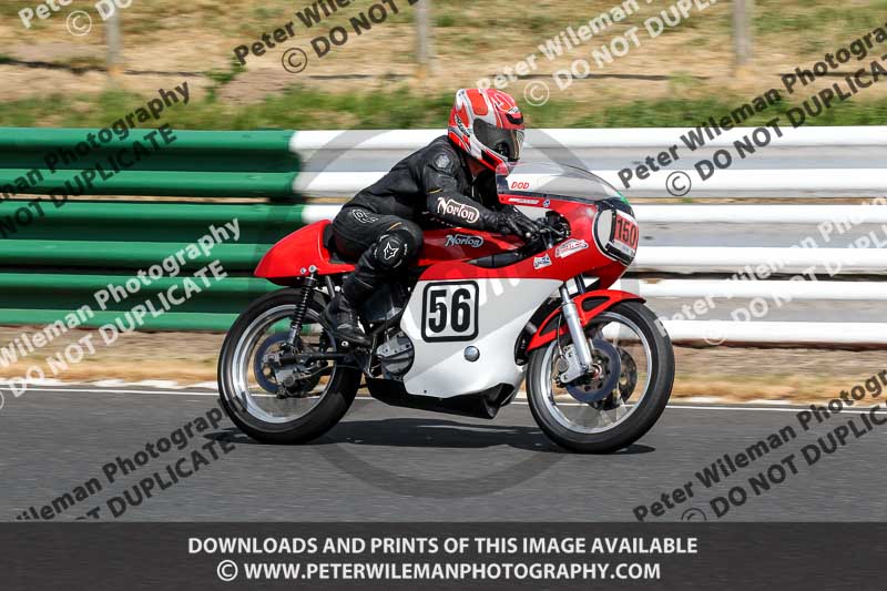 Vintage motorcycle club;eventdigitalimages;mallory park;mallory park trackday photographs;no limits trackdays;peter wileman photography;trackday digital images;trackday photos;vmcc festival 1000 bikes photographs