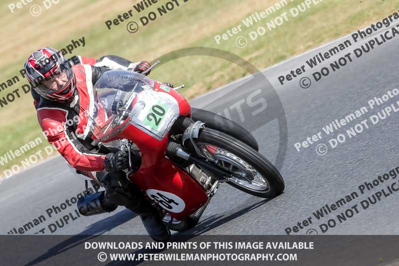 Vintage motorcycle club;eventdigitalimages;mallory park;mallory park trackday photographs;no limits trackdays;peter wileman photography;trackday digital images;trackday photos;vmcc festival 1000 bikes photographs