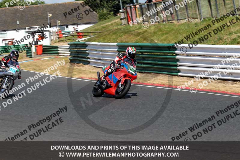 Vintage motorcycle club;eventdigitalimages;mallory park;mallory park trackday photographs;no limits trackdays;peter wileman photography;trackday digital images;trackday photos;vmcc festival 1000 bikes photographs