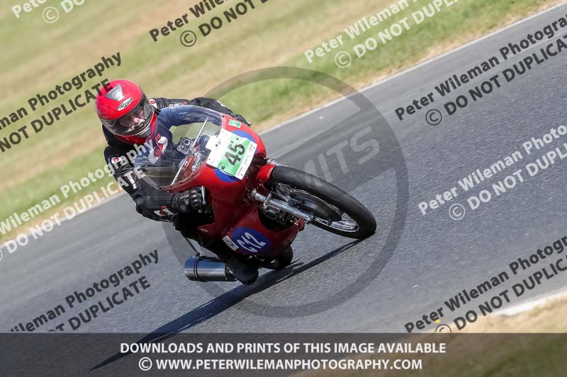 Vintage motorcycle club;eventdigitalimages;mallory park;mallory park trackday photographs;no limits trackdays;peter wileman photography;trackday digital images;trackday photos;vmcc festival 1000 bikes photographs