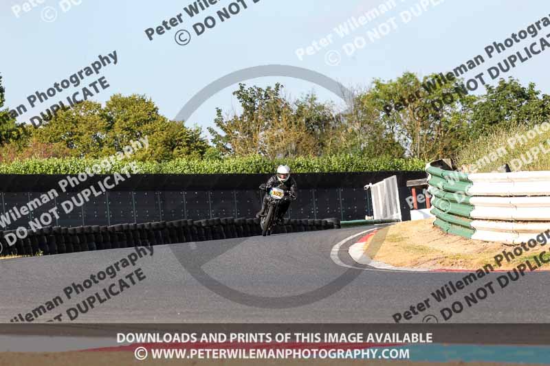 Vintage motorcycle club;eventdigitalimages;mallory park;mallory park trackday photographs;no limits trackdays;peter wileman photography;trackday digital images;trackday photos;vmcc festival 1000 bikes photographs