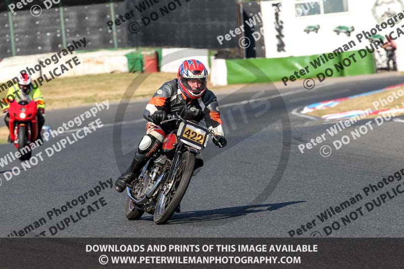 Vintage motorcycle club;eventdigitalimages;mallory park;mallory park trackday photographs;no limits trackdays;peter wileman photography;trackday digital images;trackday photos;vmcc festival 1000 bikes photographs