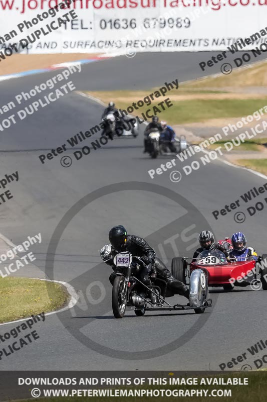 Vintage motorcycle club;eventdigitalimages;mallory park;mallory park trackday photographs;no limits trackdays;peter wileman photography;trackday digital images;trackday photos;vmcc festival 1000 bikes photographs