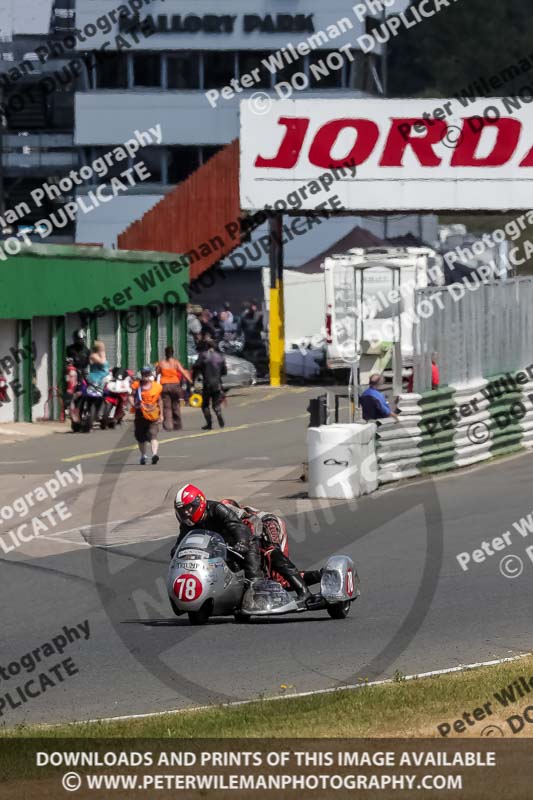 Vintage motorcycle club;eventdigitalimages;mallory park;mallory park trackday photographs;no limits trackdays;peter wileman photography;trackday digital images;trackday photos;vmcc festival 1000 bikes photographs