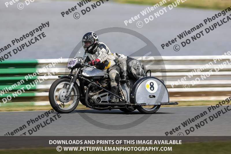 Vintage motorcycle club;eventdigitalimages;mallory park;mallory park trackday photographs;no limits trackdays;peter wileman photography;trackday digital images;trackday photos;vmcc festival 1000 bikes photographs