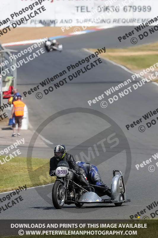 Vintage motorcycle club;eventdigitalimages;mallory park;mallory park trackday photographs;no limits trackdays;peter wileman photography;trackday digital images;trackday photos;vmcc festival 1000 bikes photographs