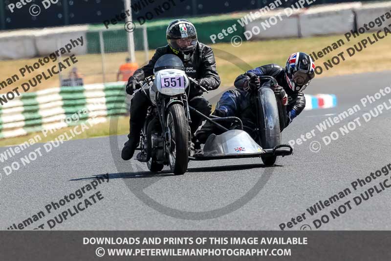 Vintage motorcycle club;eventdigitalimages;mallory park;mallory park trackday photographs;no limits trackdays;peter wileman photography;trackday digital images;trackday photos;vmcc festival 1000 bikes photographs