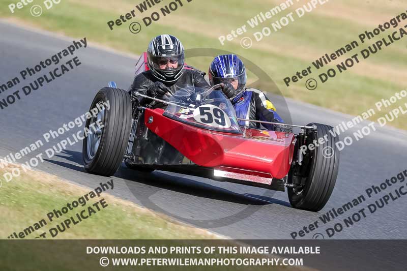 Vintage motorcycle club;eventdigitalimages;mallory park;mallory park trackday photographs;no limits trackdays;peter wileman photography;trackday digital images;trackday photos;vmcc festival 1000 bikes photographs